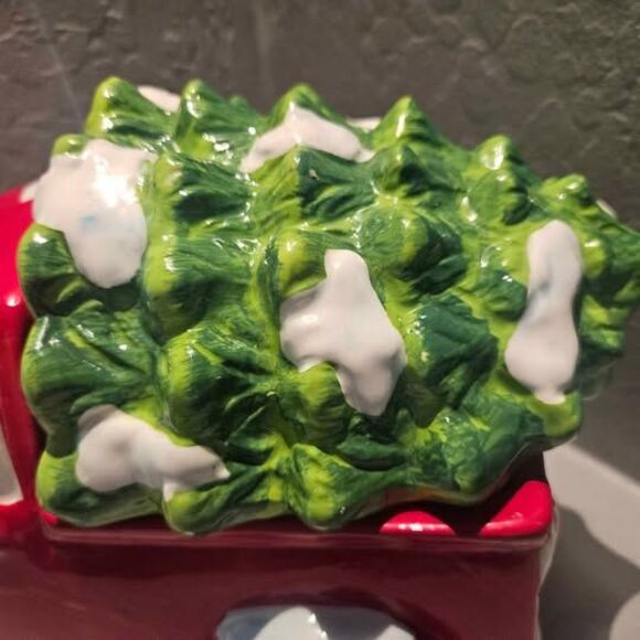 Ceramic Vintage Truck With Christmas Tree Cookie Jar - Picture 2 of 6